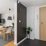 Orla Apartment