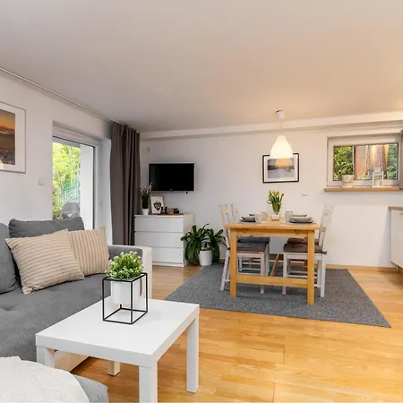 Orla Apartment