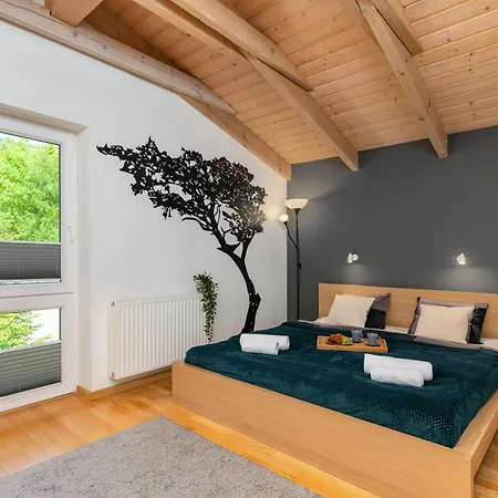 Orla Apartment