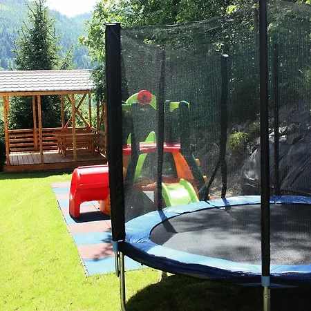 Orla アパート シュチルク